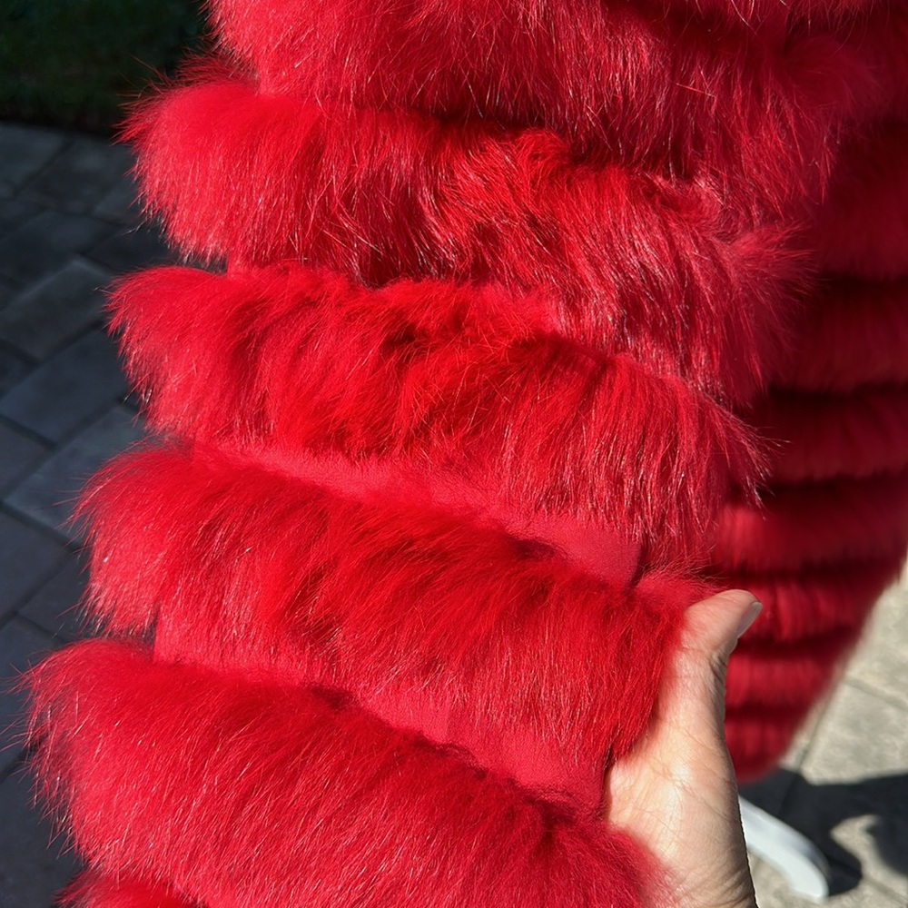 LINDA RICHARDS LUXURY RED SILK AND DYED FOX REVERSIBLE LIGHTWEIGHT COAT … - Picture 4 of 16